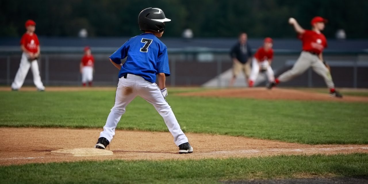 Creating a Winning Environment for Youth Baseball Parents